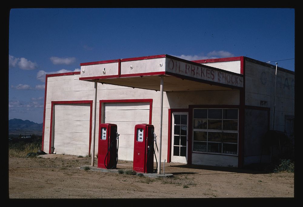 Old gas station, Wilhoit, Arizona (1991) photography in high resolution by John Margolies. Original from the Library of…