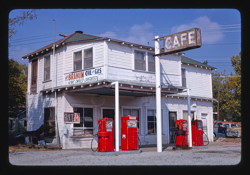 Gas station, Pawhuska, Oklahoma (1979) photography in high resolution by John Margolies. Original from the Library of…