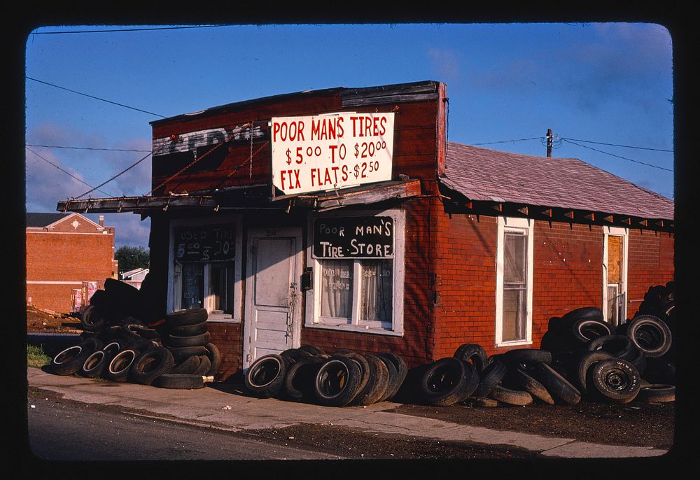 Poor Man's Tires, Shreveport, Louisiana (1982) photography in high resolution by John Margolies. Original from the Library…