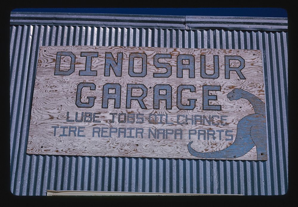 Dinosaur Garage sign, Dinosaur, Colorado (1991) photography in high resolution by John Margolies. Original from the Library…