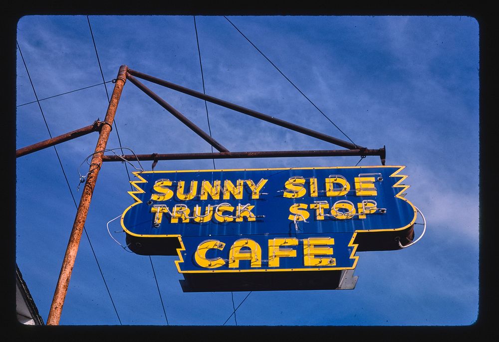 Sunny Side Truck Stop Cafe sign, Clarksville, Arkansas (1987) photography in high resolution by John Margolies. Original…