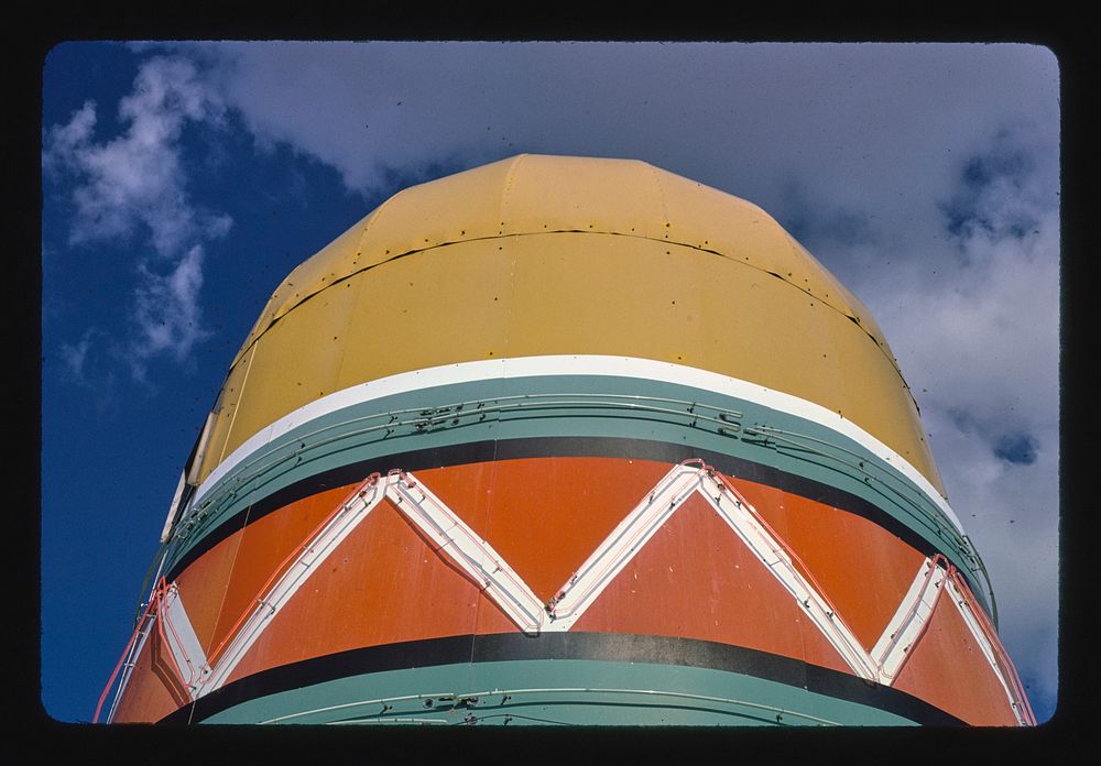 South of the Border, Dillon, South Carolina (1986) photography in high resolution by John Margolies. Original from the…