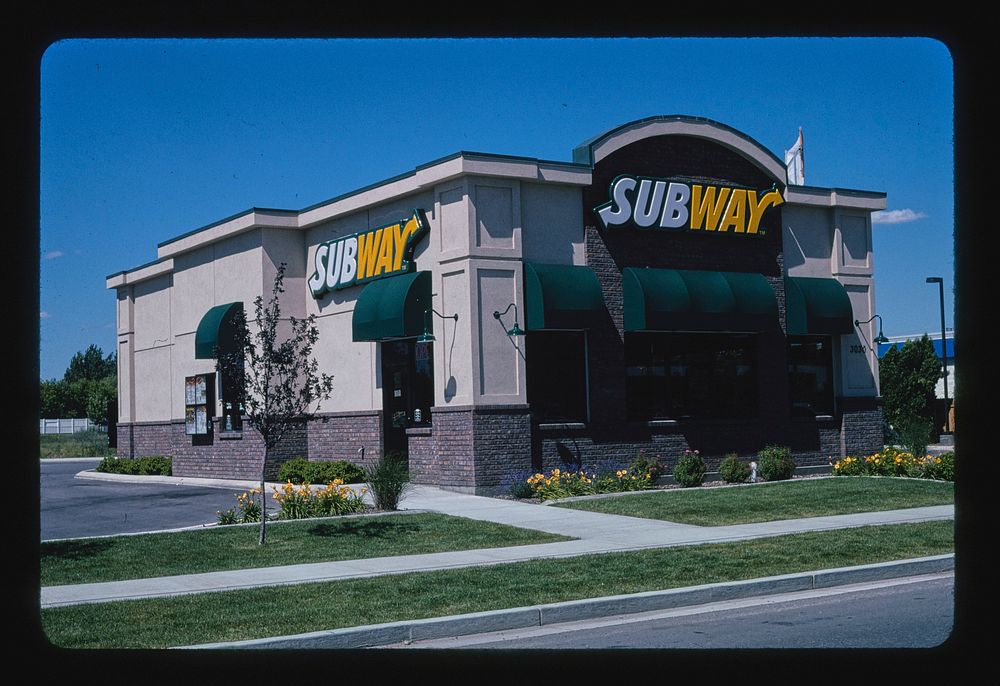 Subway Restaurant, Meridian, Idaho (2004) photography in high resolution by John Margolies. Original from the Library of…