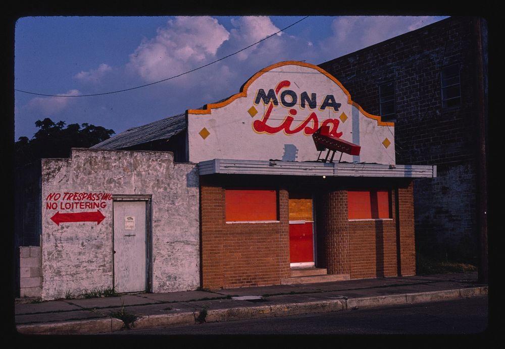 Mona Lisa Night Club, Corpus Christi, Texas (1988) photography in high resolution by John Margolies. Original from the…