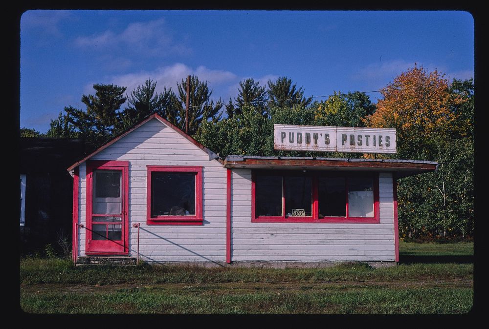 Puddy's Pasties, Route 2, Iron Mountain, Michigan (1988) photography in high resolution by John Margolies. Original from the…