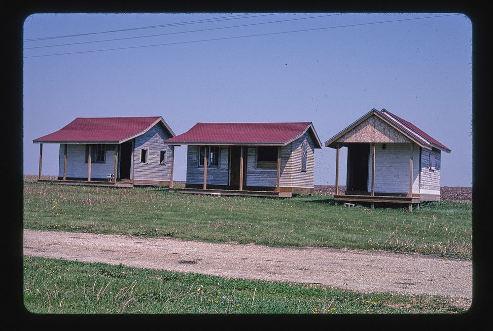 Youngville Cafe cabins, three cabins, Route 30, near Van Horne, Iowa (2003) photography in high resolution by John…
