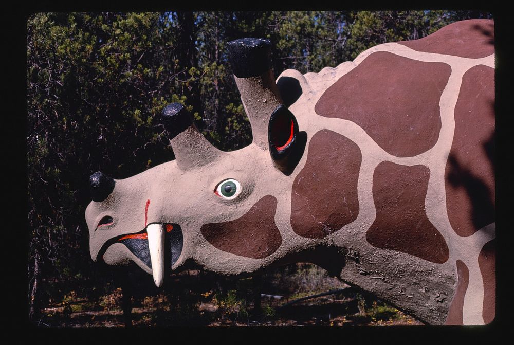 Thunderbeast Park, uintatherium head angle view, Route 97, Chiloquin, Oregon (1987) photography in high resolution by John…