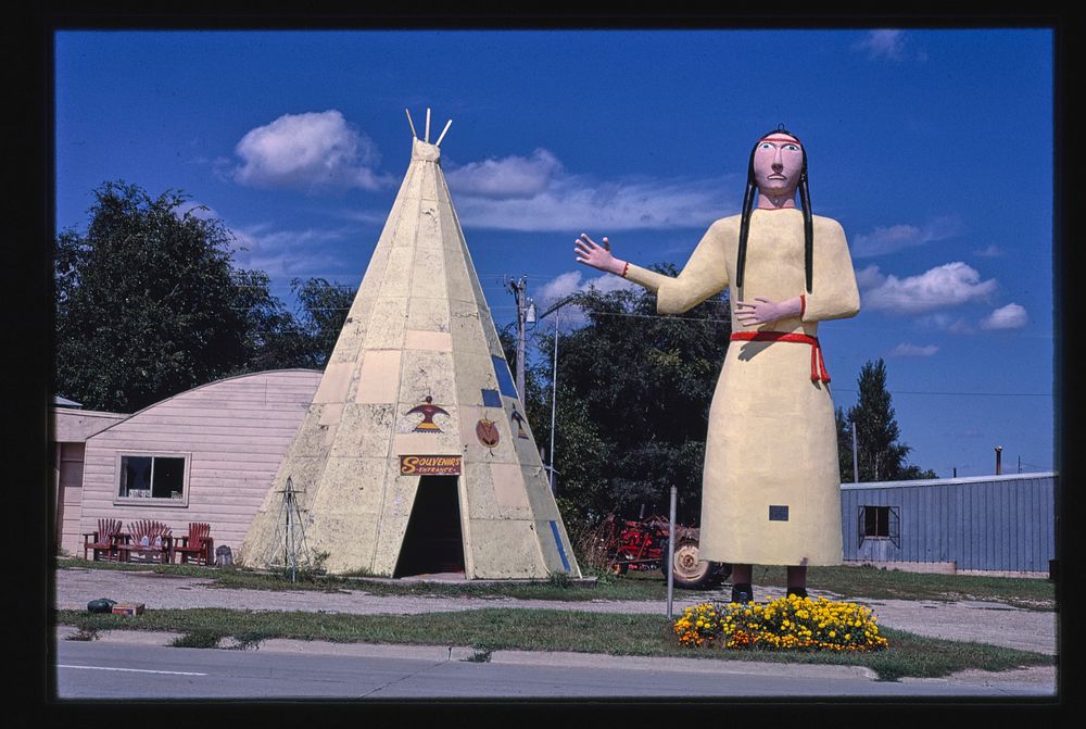 Pocahontas Gift Shop, Pocahontas, Iowa (1987) photography in high resolution by John Margolies. Original from the Library of…