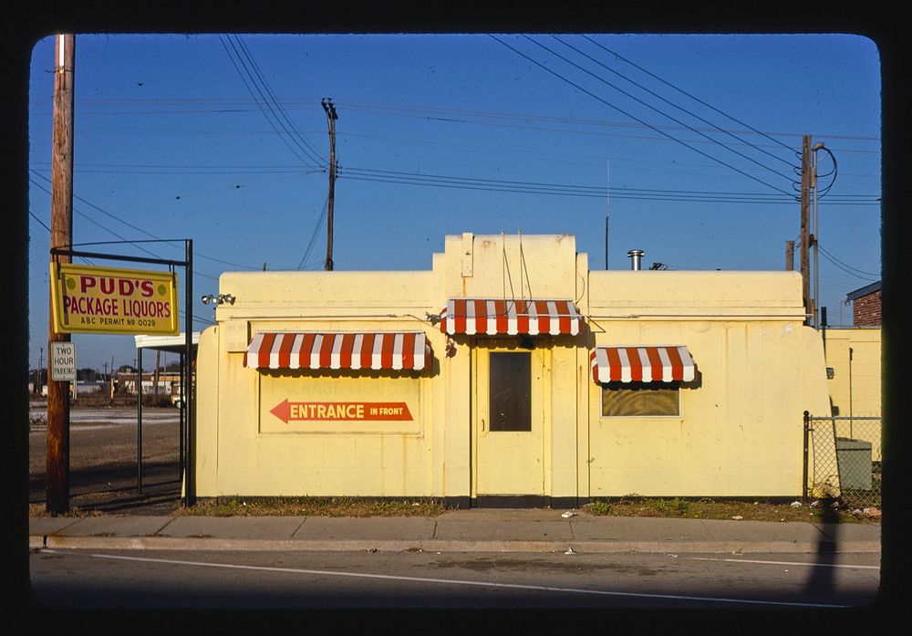 Pud's Package Liquor (Valentine Diner), Route 49, Gulfport, Mississippi (1979) photography in high resolution by John…