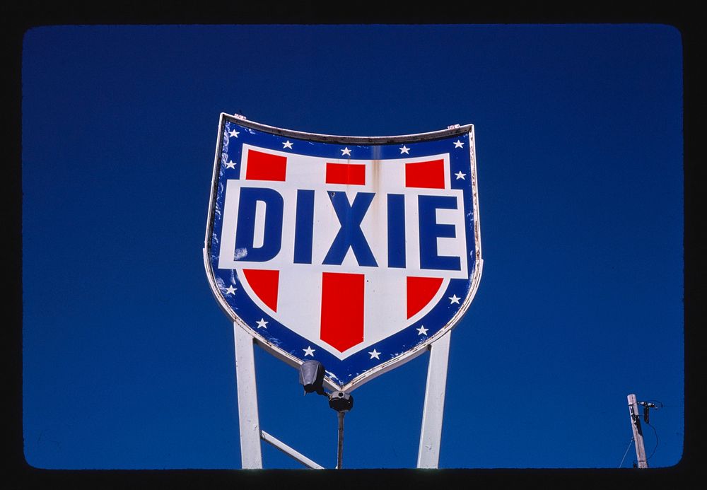 Dixie Gasoline sign, Rts. 19 & 41, Griffin, Georgia (1980) photography in high resolution by John Margolies. Original from…