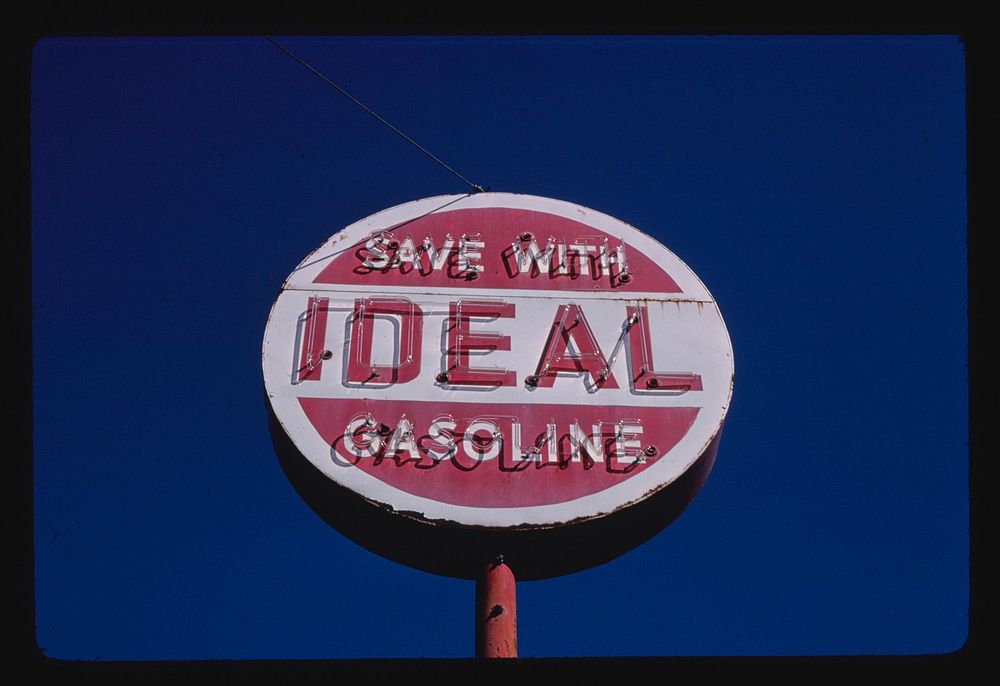 Ideal Gasoline sign, Route 27, Cedartown, Georgia (1980) photography in high resolution by John Margolies. Original from the…
