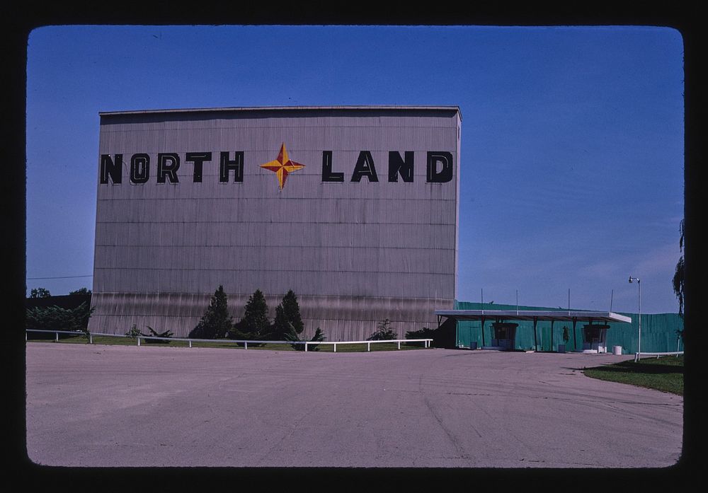 North Land Drive-in Theater, Dort Highway, Flint, Michigan (1980) photography in high resolution by John Margolies. Original…