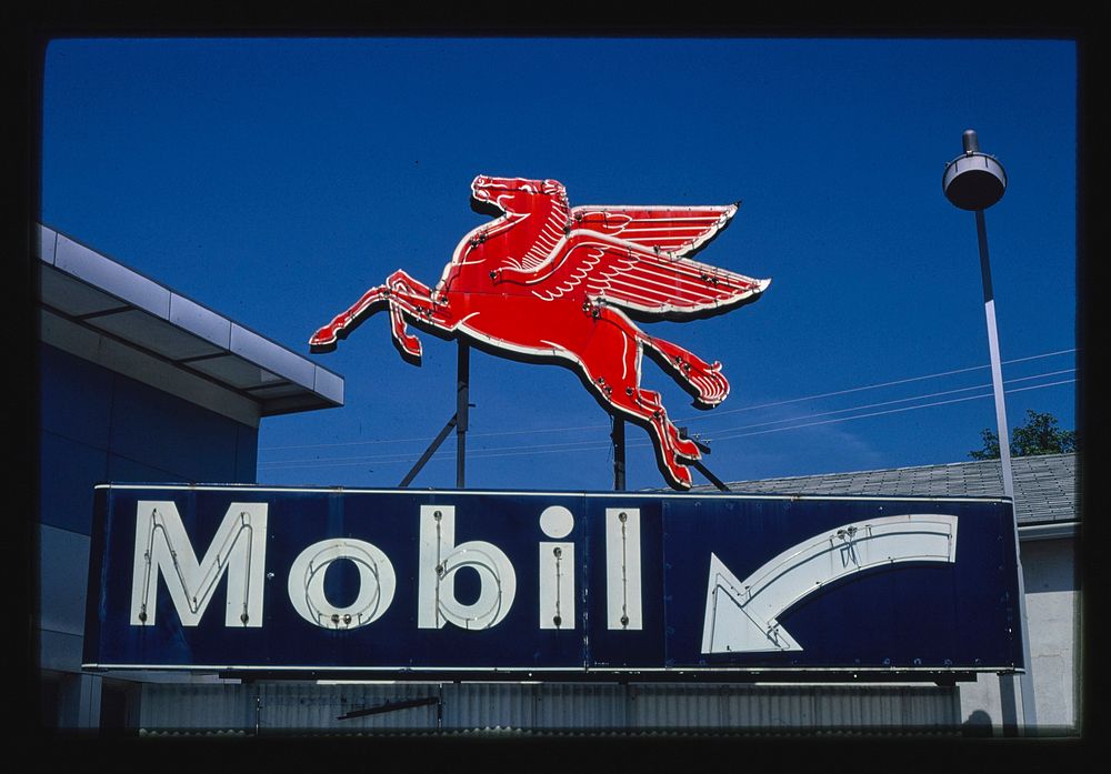Mobil flying red horse sign, Rt. 6, Wellsboro, Pennsylvania (1980) photography in high resolution by John Margolies.…