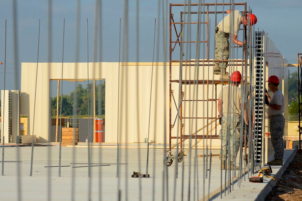 U.S. Airmen from the South Carolina Air National Guard’s 169th Civil Engineer Squadron at McEntire Joint National Guard…
