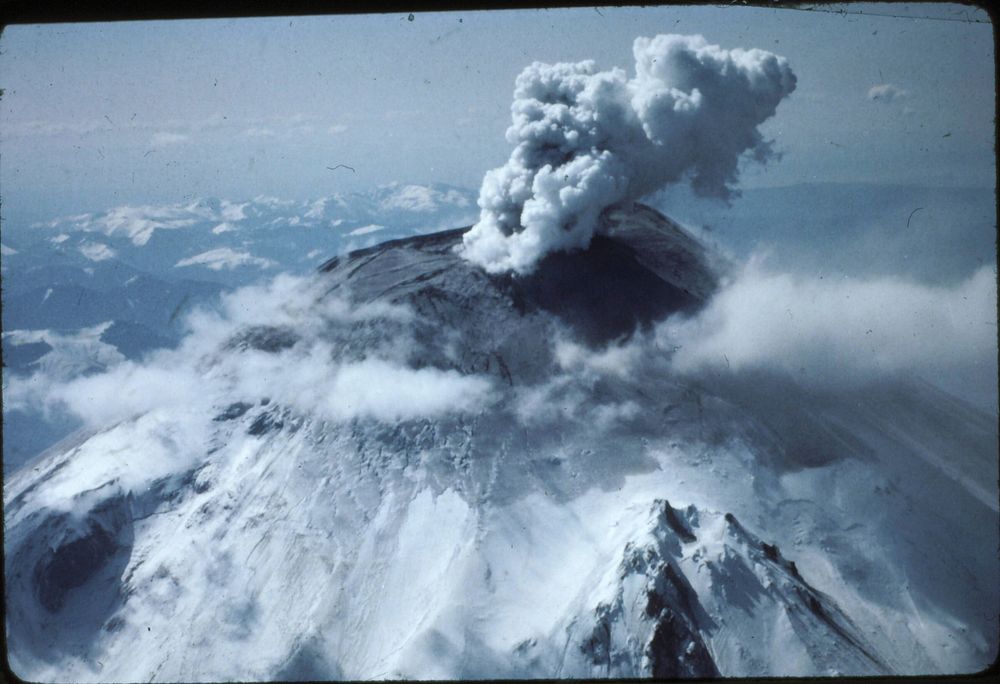 St Mt. St Helens Eruption, GPNF, WA 5-1980Gifford Pinchot National Forest Historic Photo. Original public domain image from…