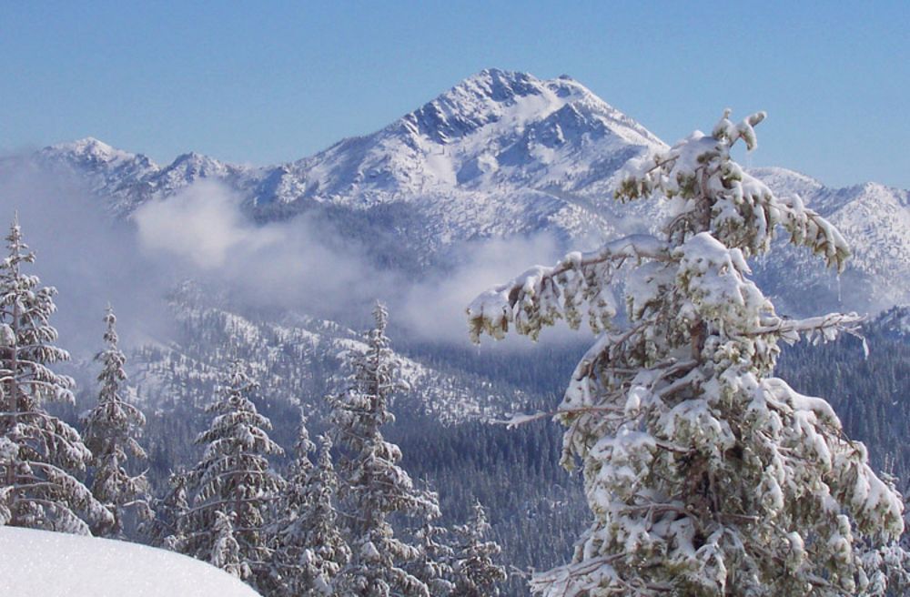 Winter at Preston Peak, Rogue River Siskiyou National ForestThe Siskiyou Wilderness totals 183,000 Acres and is in the Rogue…