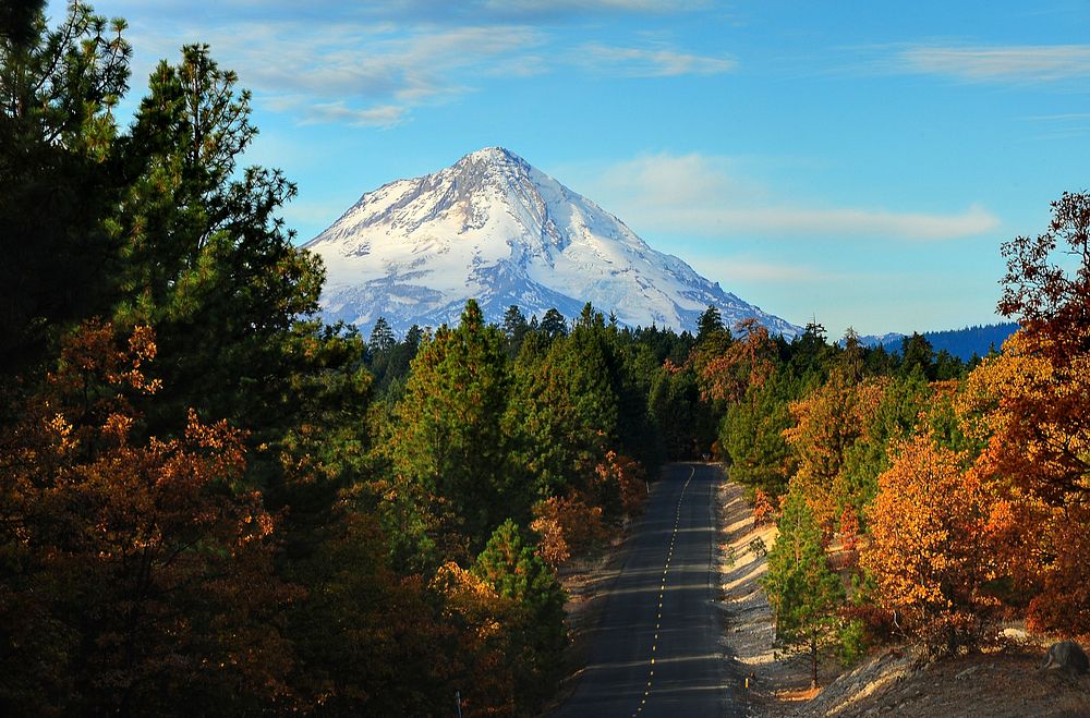 Mt hood_road dufur. Original public domain image from Flickr