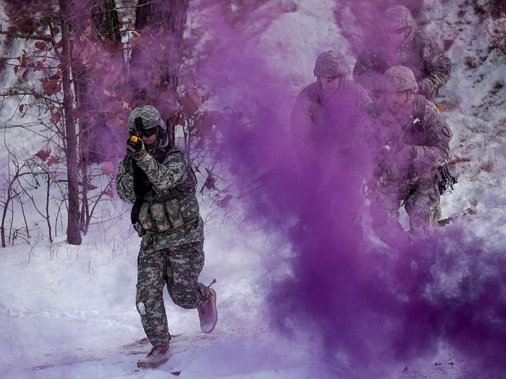 New Jersey Army National Guard Soldiers from Charlie Company, 1-114 Infantry, prepare to assault a building during a…