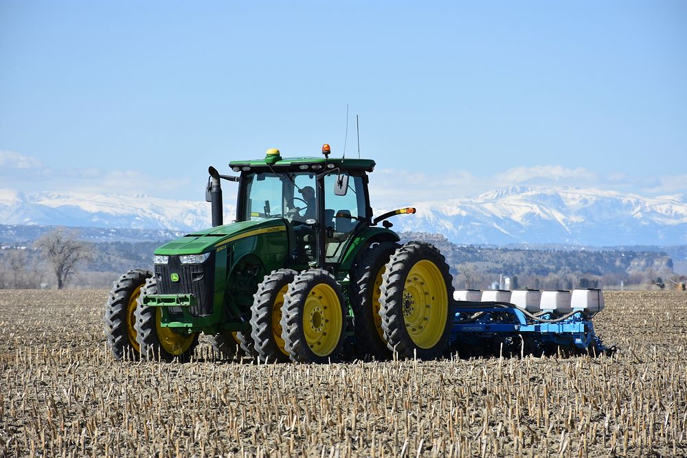 Brian Kindsfather plants no-till sugar beets into corn residue on his farm near Laurel, Mont. Yellowstone County. April…