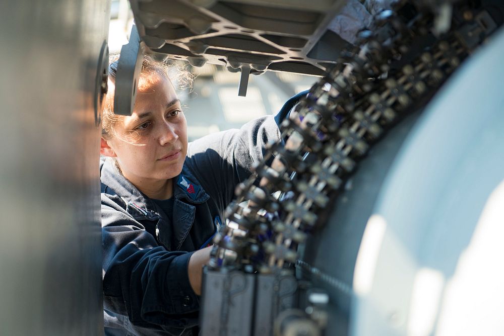 MEDITERRANEAN SEA (June 23, 2017) Fire Controlman 1st Class Kristina Lehman conducts maintenance on a Phalanx 20mm close-in…