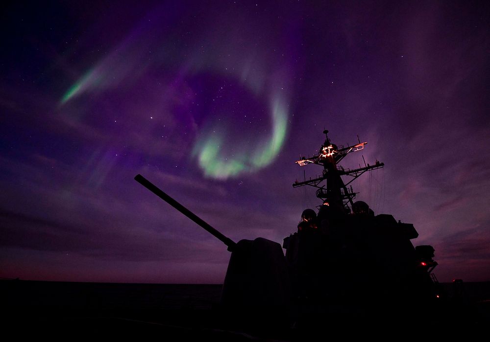 ARCTIC CIRCLE (Sept. 5, 2017) The Arleigh Burke-class guided-missile destroyer USS Oscar Austin (DDG 79) transits the Arctic…