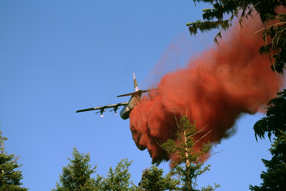 Ochoco National Forest, Hash Rock Fire, retardent drop. Original public domain image from Flickr