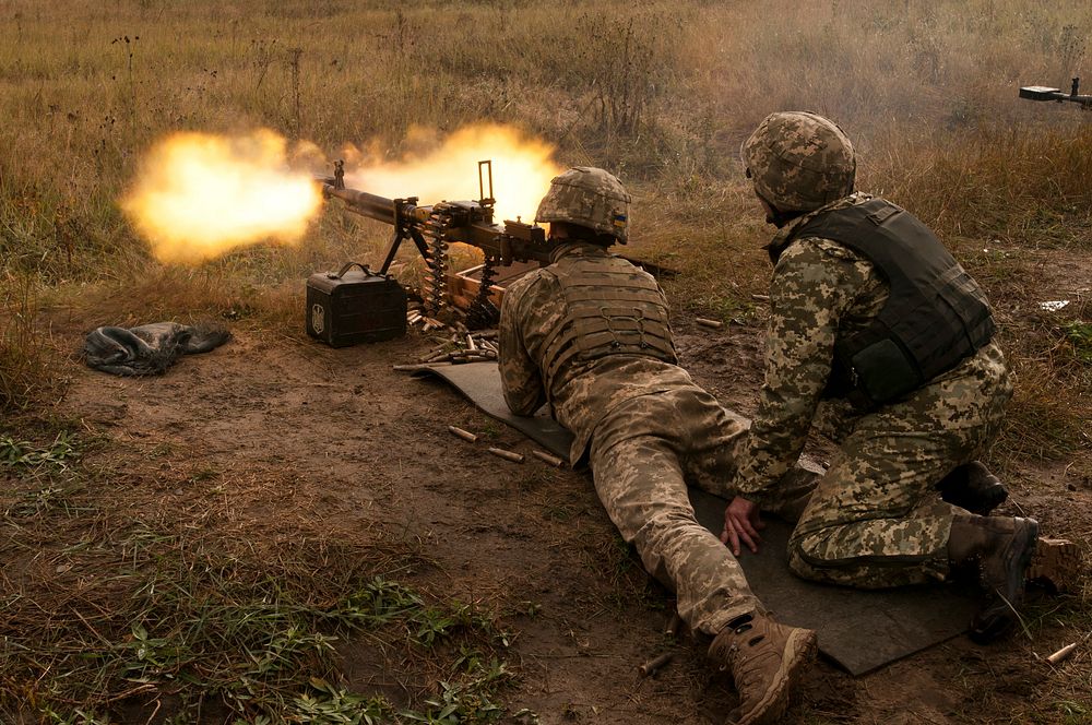 Ukrainian soldiers with the 1st Battalion, 95th Separate Airmobile Brigade train with a DShK 12.7 mm machine gun during a…
