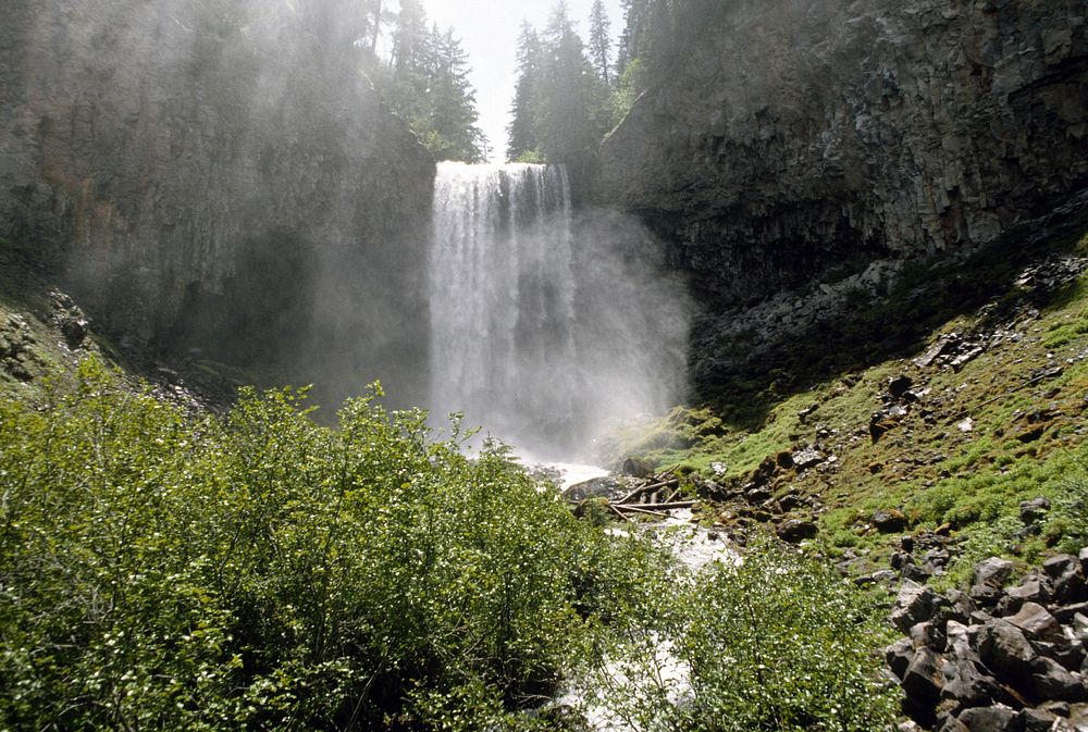 Tamanawas Falls, Mt Hood National Forest. Original public domain image from Flickr