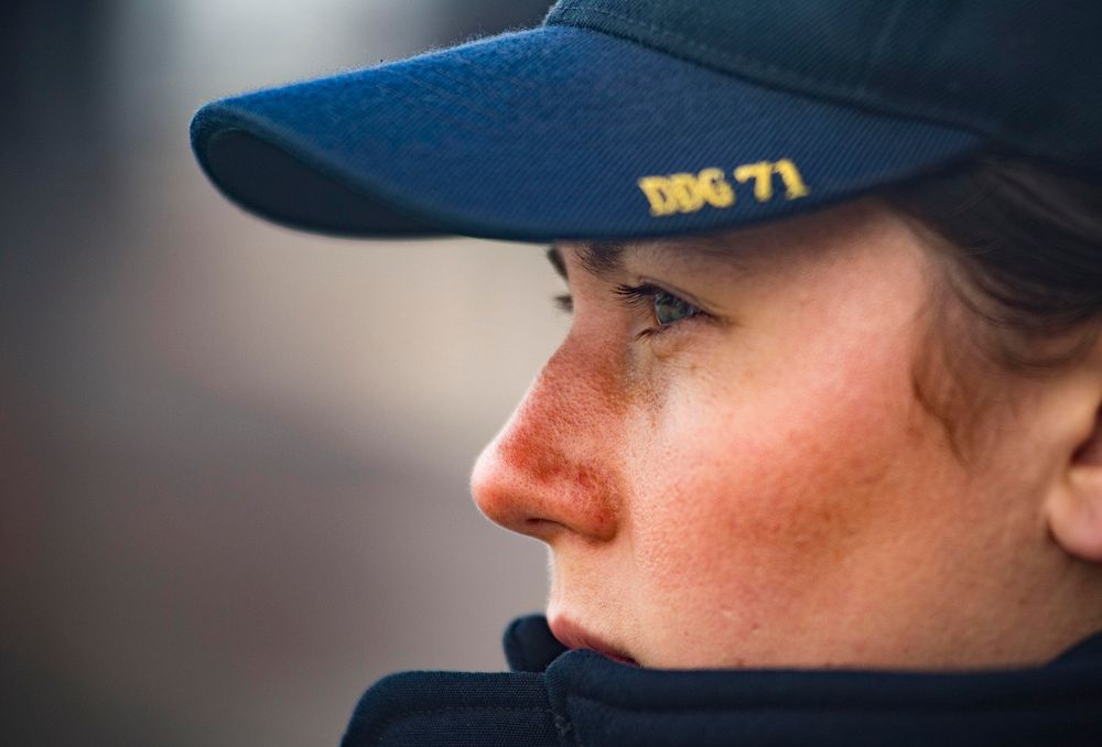 NAVAL STATION ROTA, Spain (Jan. 8, 2018) - Cryptologic Technician (Collection) 2nd Class Jennifer Connelly mans the rails…