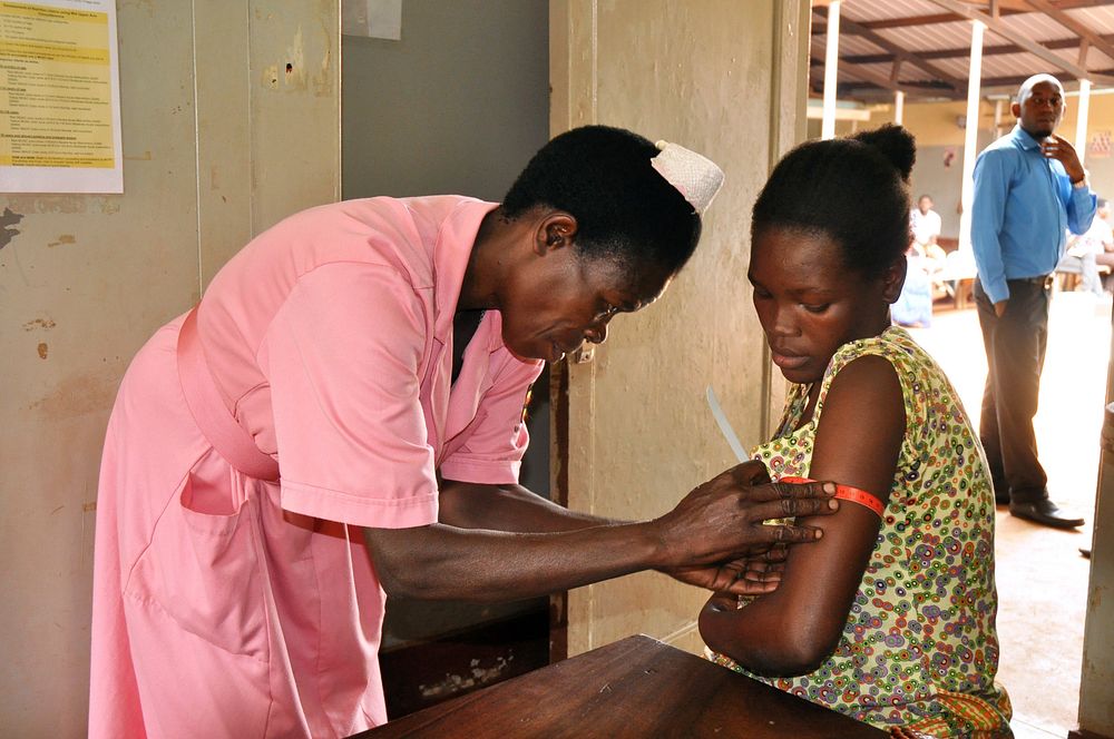 Uganda: NutritionHellen, a nurse in the ANC clinic of Jinja Regional Referral Hospital assesses the nutritional status of…
