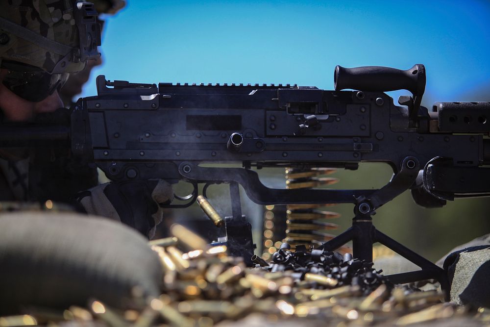 U.S. Army National Guard Soldiers fire the M240B machine gun during the 254th Regiment’s Infantry Advanced Leader Course on…
