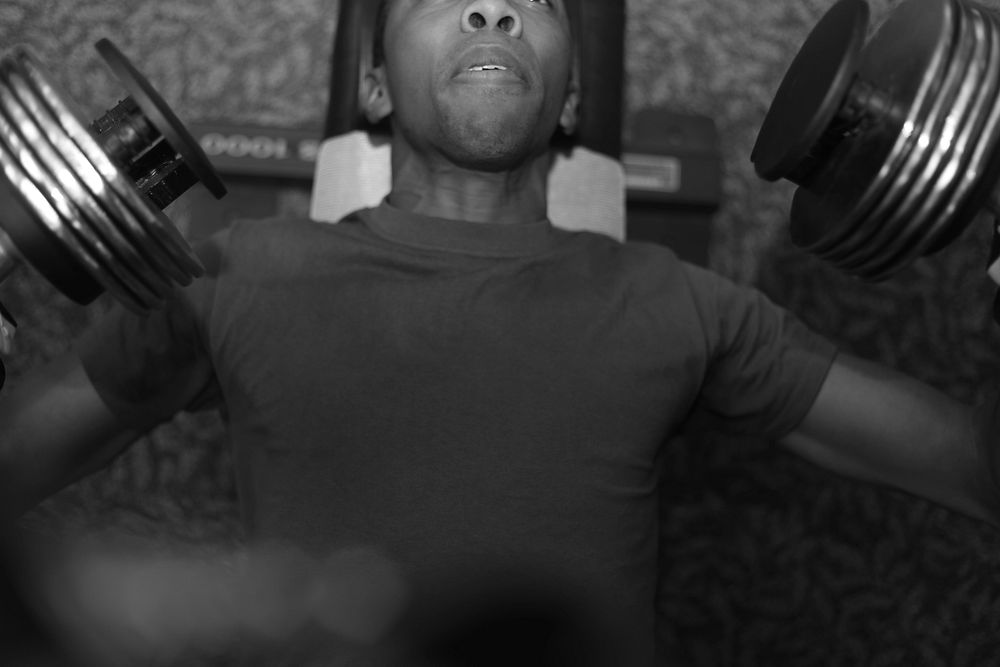 Nick Young working out. Original public domain image from Flickr