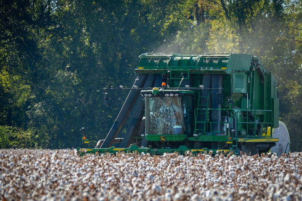 U.S. Department of Agriculture (USDA) Secretary Sonny Perdue visits Pugh Farms cotton operation., in Halls, Tennessee…