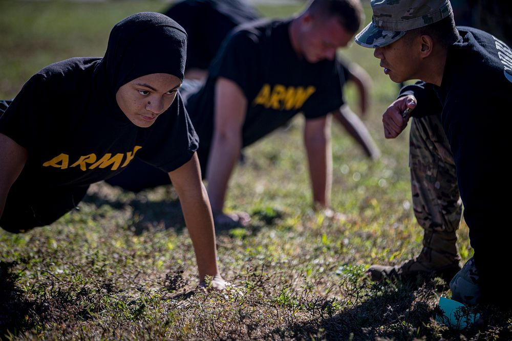 U.S. Army Recruits with the New Jersey National Guard’s Recruit Sustainment Program perform physical training at the…