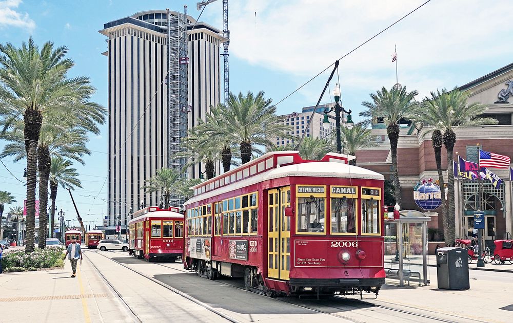 Streetcars. New Orleans.
