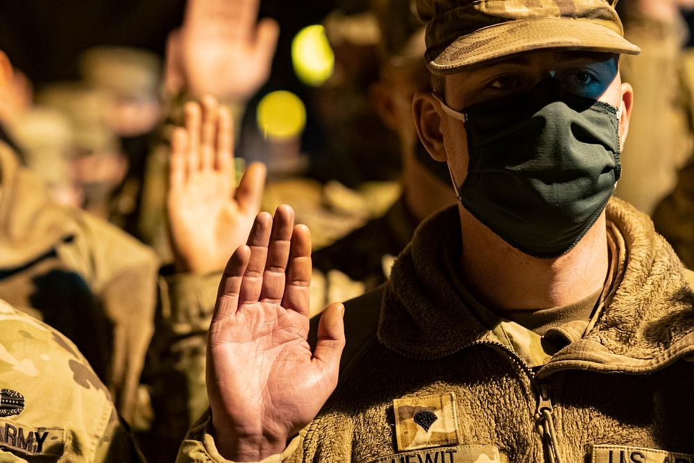 Chief Deputy U.S. Marshal for the District of Columbia Lamont Ruffin swears in nearly 2,000 National Guard Soldiers and…