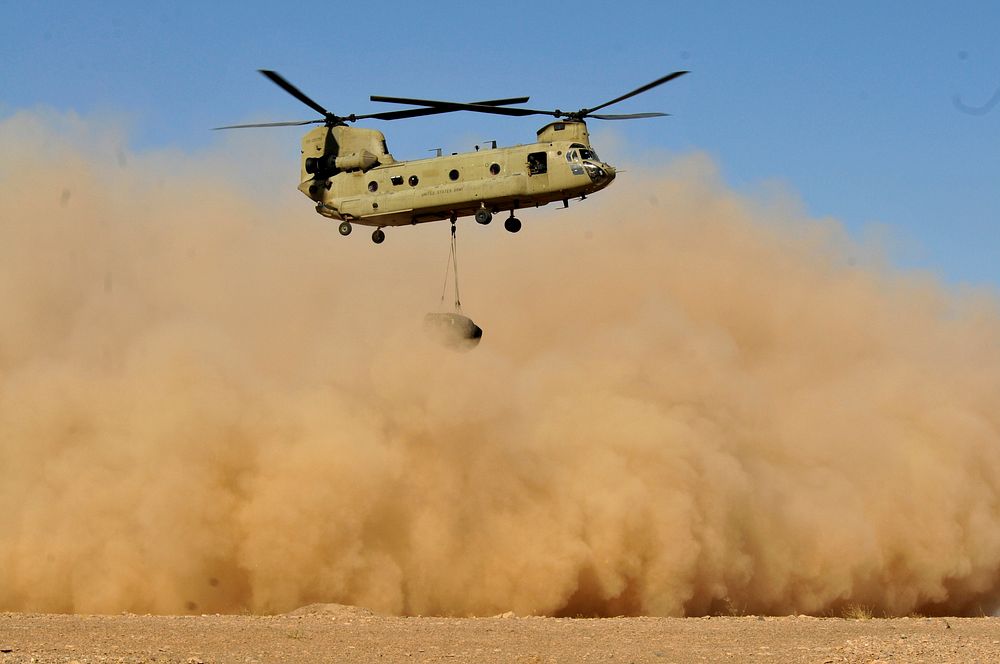 A U.S. Army CH-47F Chinook helicopter attached to the 25th Combat Aviation Brigade takes off during a training exercise to…
