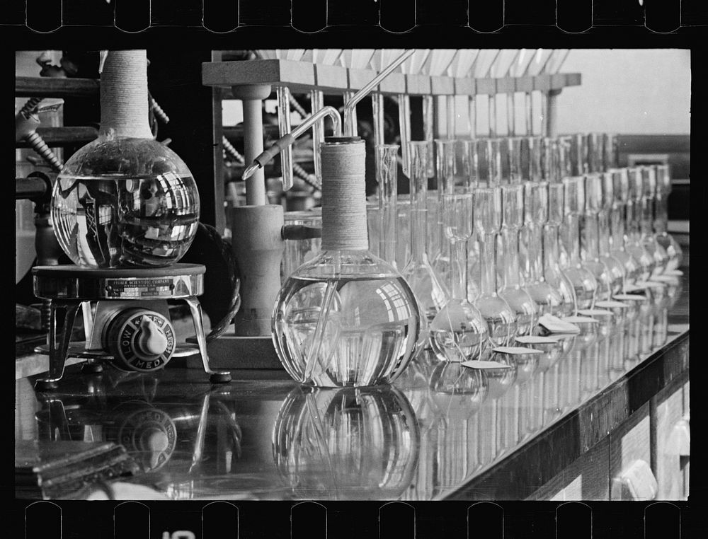 Laboratory, Department of Agriculture Experimental Farm, Beltsville, Maryland. Sourced from the Library of Congress.