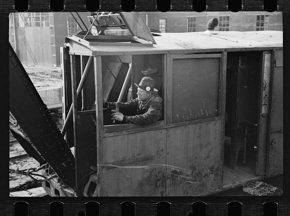 Steam shovel operator, Monmouth County, New Jersey. Sourced from the Library of Congress.