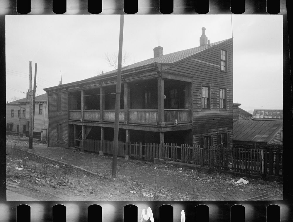 [Untitled photo, possibly related to: Typical wood frame house, Hamilton County, Ohio]. Sourced from the Library of Congress.