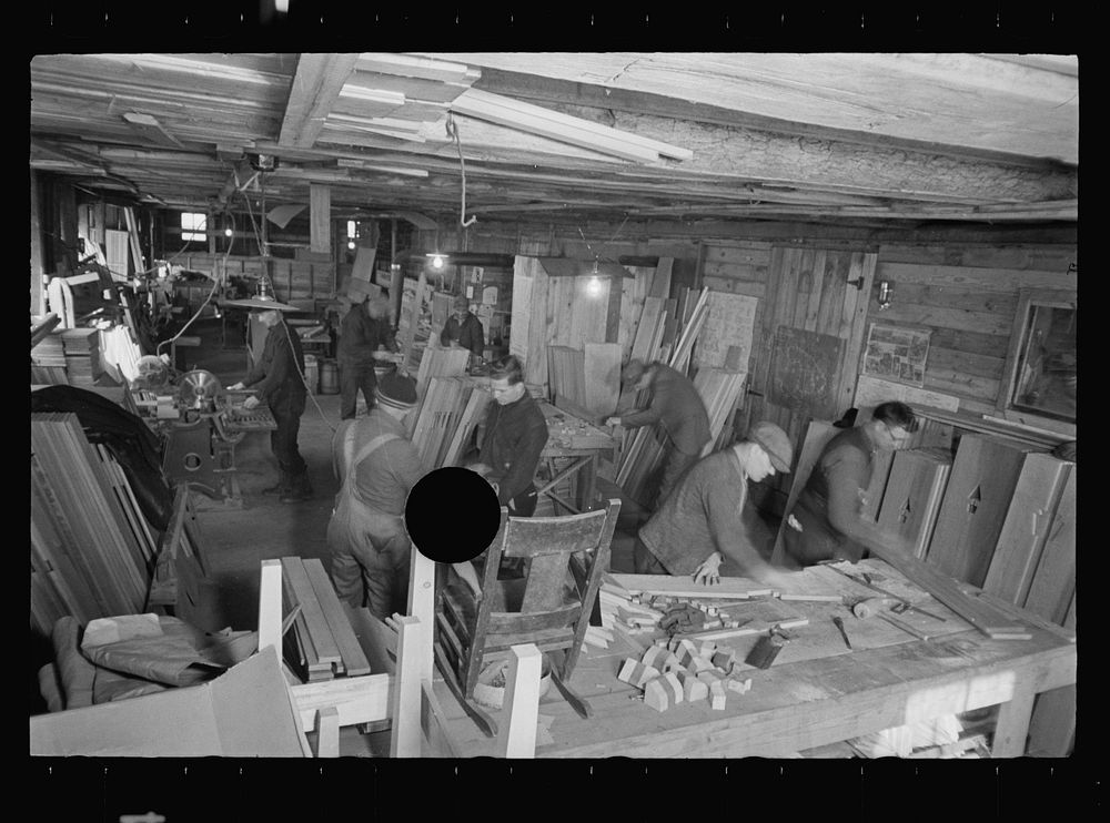 [Untitled photo, possibly related to: Cooperative workshop, Westmoreland Homesteads, Westmoreland County, Pennsylvania].…