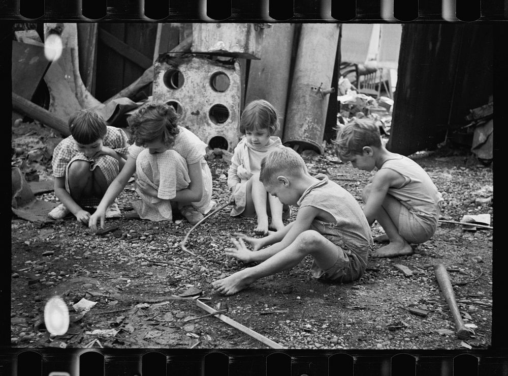 [Untitled photo, possibly related to: Slum children at play, Washington, D.C. Children in their backyard near the Capitol.…