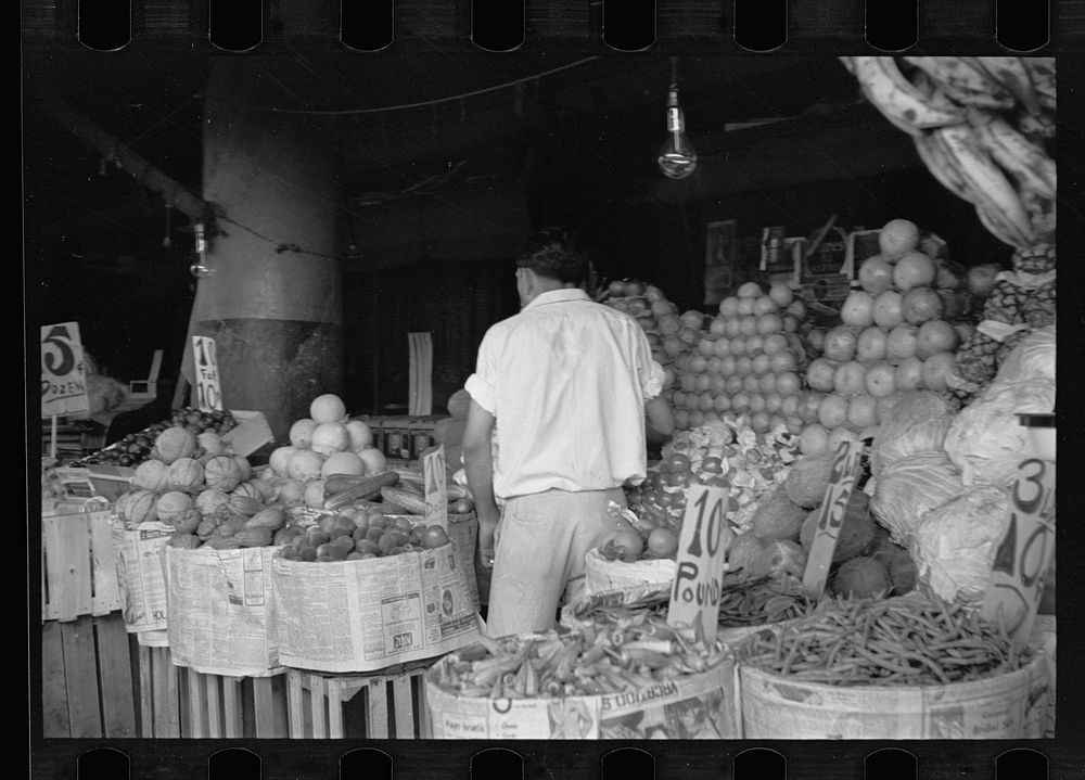 [Untitled photo, possibly related to: Marketplace in the French quarters of New Orleans, market for Resettlement…