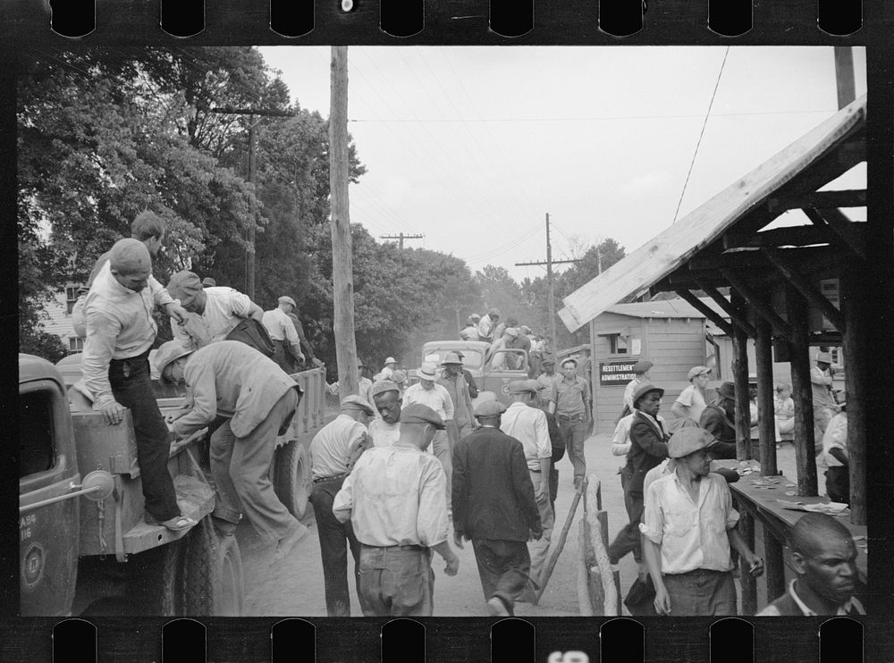 [Untitled photo, possibly related to: Men coming to work at Greenbelt, Maryland]. Sourced from the Library of Congress.