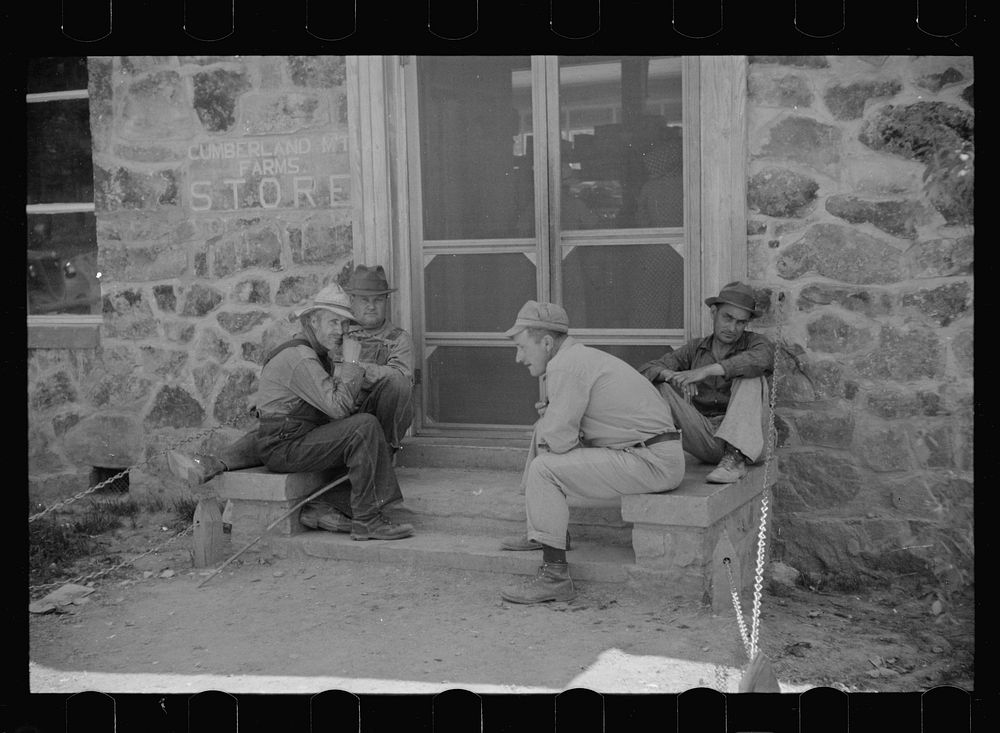 Men "asettin," Skyline Farms, Alabama, near Scottsboro. Sourced from the Library of Congress.