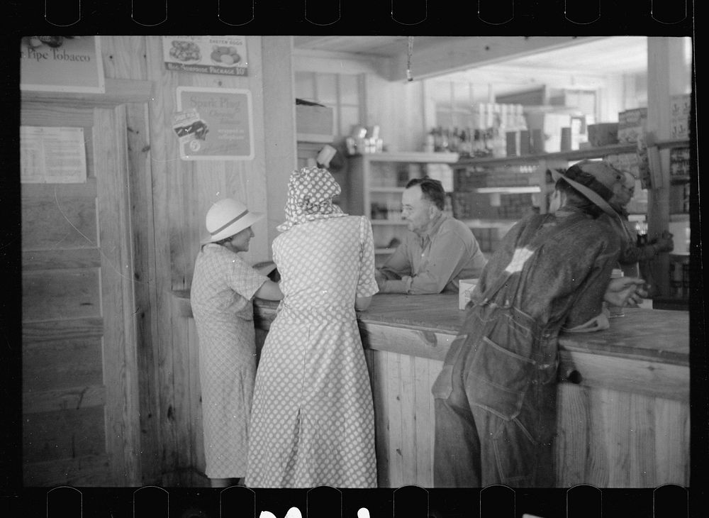 [Untitled photo, possibly related to: General store, Parkdale, Arkansas]. Sourced from the Library of Congress.