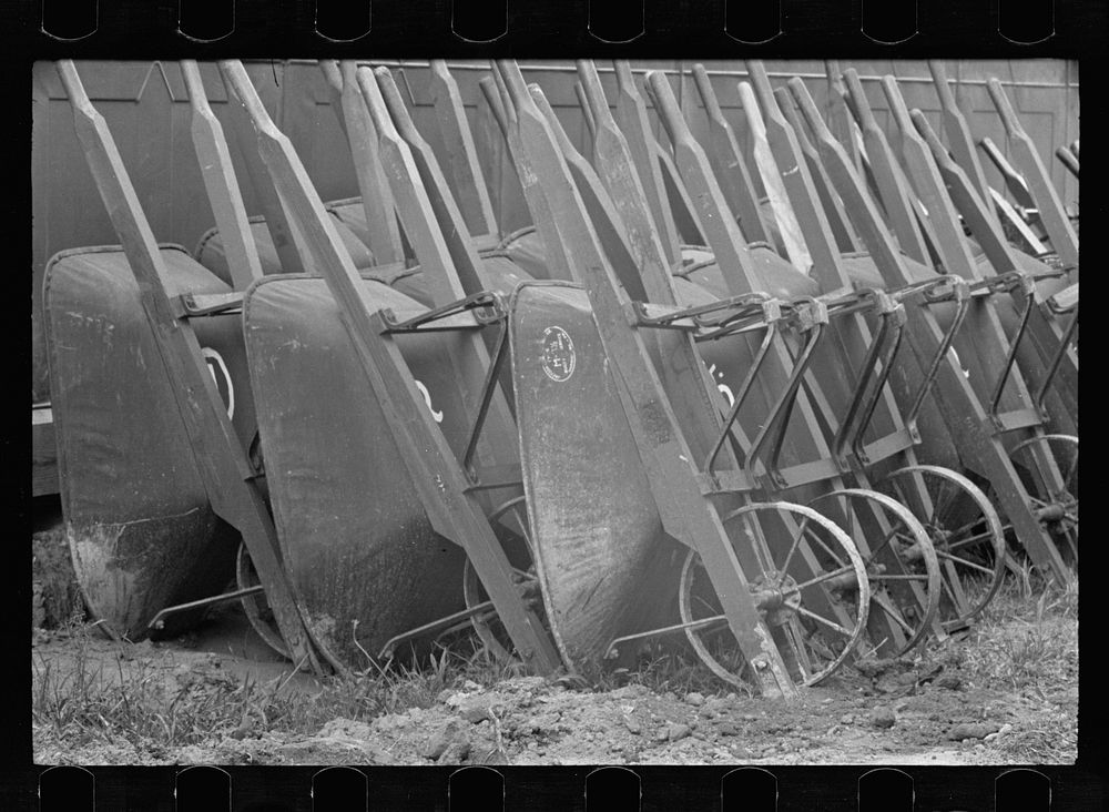 Wheelbarrows used at Greenbelt, Maryland. Sourced from the Library of Congress.