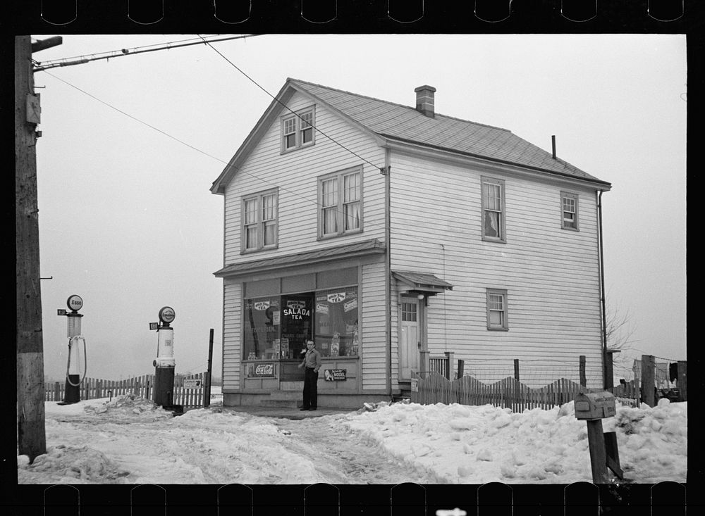 House off Lincoln Highway, Franklin Township, Bound Brook, New Jersey. Sourced from the Library of Congress.