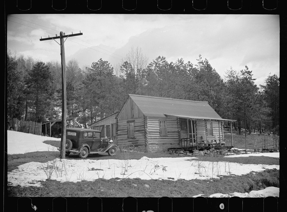 [Untitled photo, possibly related to: Mountain farmhouse in Appalachian Mountains]. Sourced from the Library of Congress.