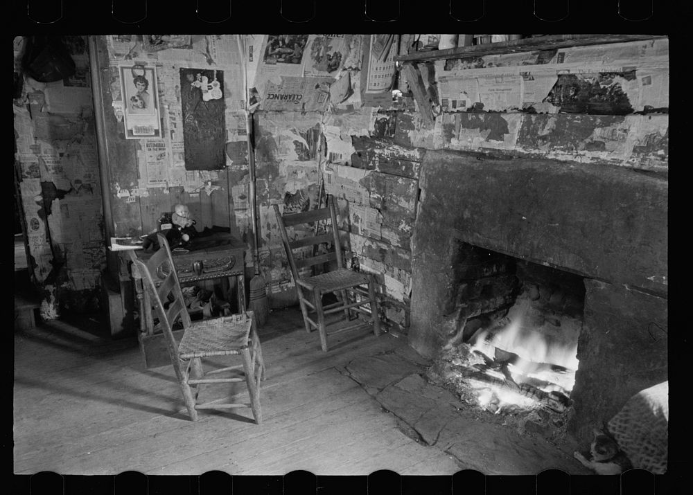 Interior of mountain farmhouse, Appalachian Mountains near Marshall, North Carolina. Sourced from the Library of Congress.